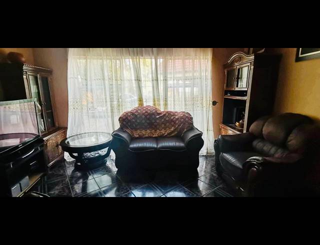 4 BEDROOM HOUSE FOR SALE IN FERRYVALE